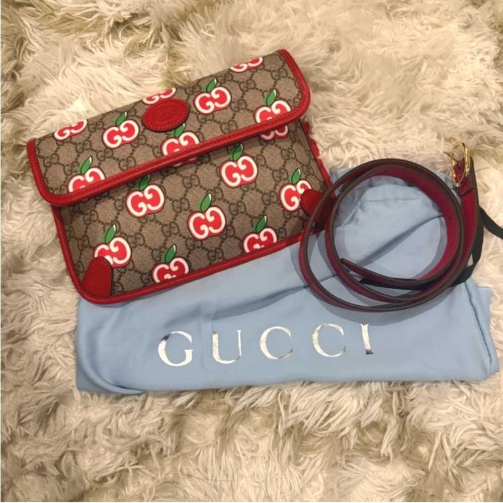 NWOT Gucci Limited Edition Apple GG Supreme Fanny Pack Waist Belt Bag - Picture 3 of 16